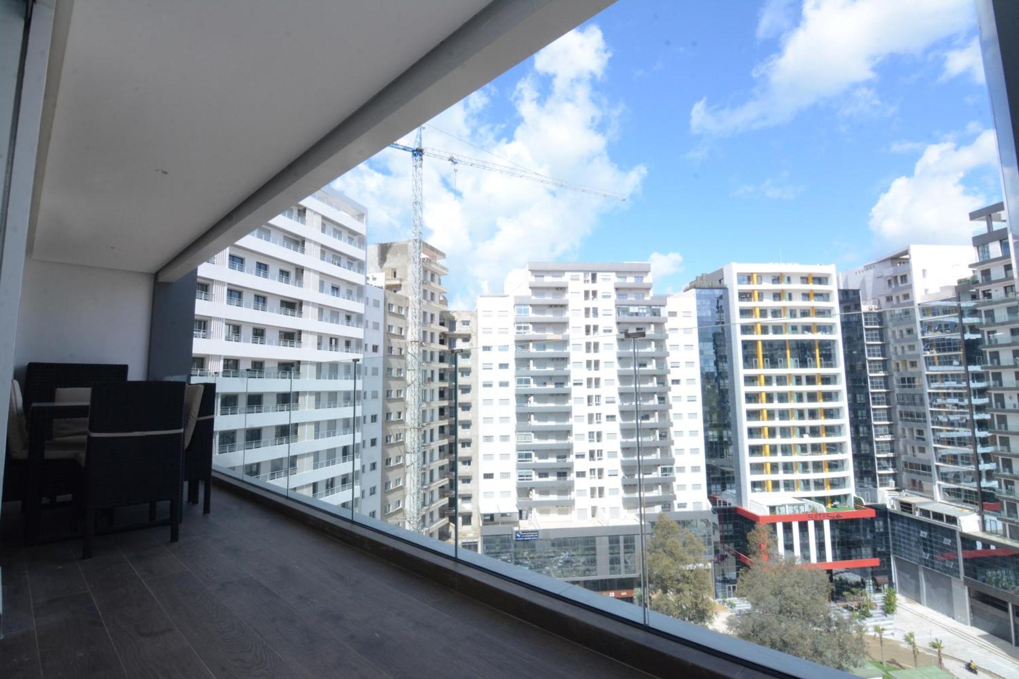Andalusian Dream I 2 Bedrooms Near By The And Tgv Station